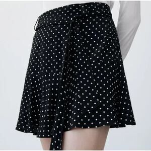 Zara black white polka dots ruffled skort size Small